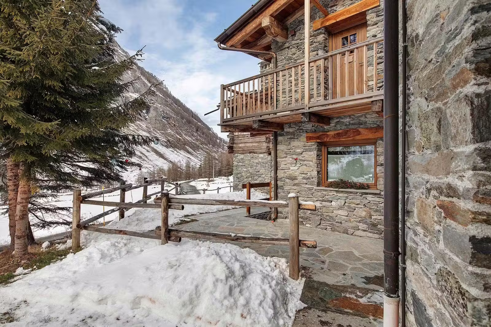 Michael Decow — fotografo immobiliare e case vacanze in Valle d'Aosta, scatto orizzontale 034