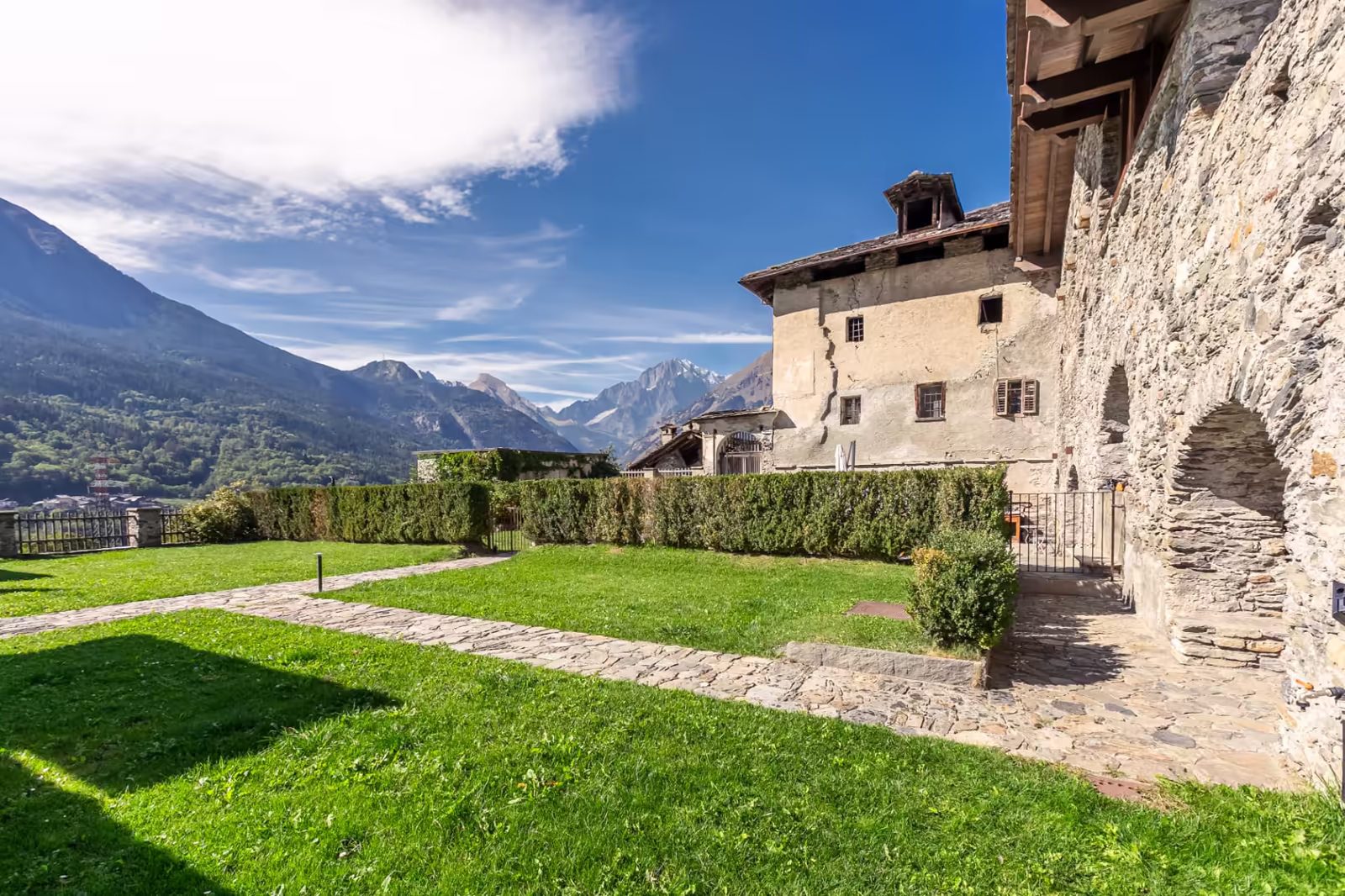 Michael Decow — fotografo immobiliare e case vacanze in Valle d'Aosta, scatto orizzontale 385